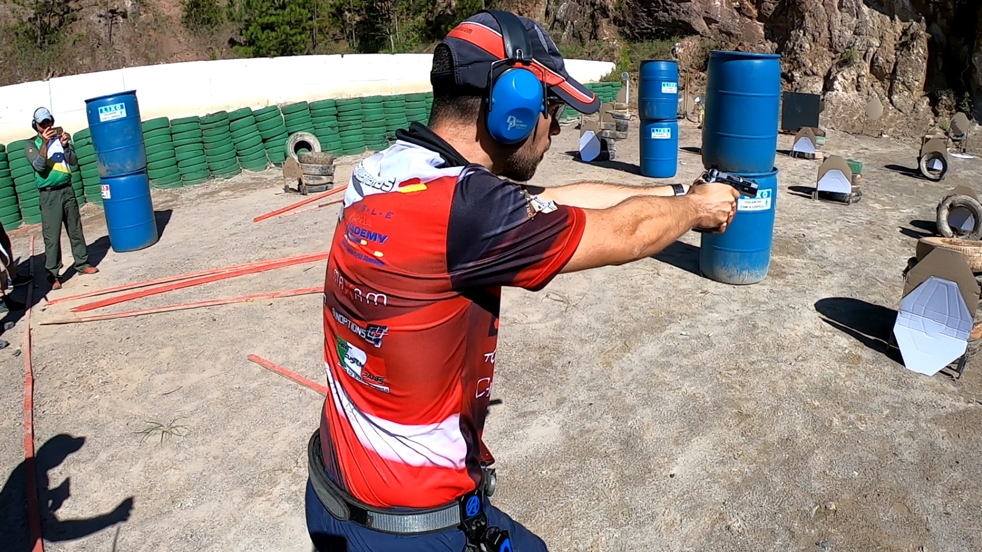 Combat Clube e Escola de Caça e Tiro Esportivo - 1ª Etapa da Copa COMBAT de  IPSC dia 27/03/21 Local: Clube de Tiro Antônio Boeing  (@clubedetiroantonioboeing) IPSC é uma sigla que significa